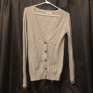 Grey cardigan 🌚